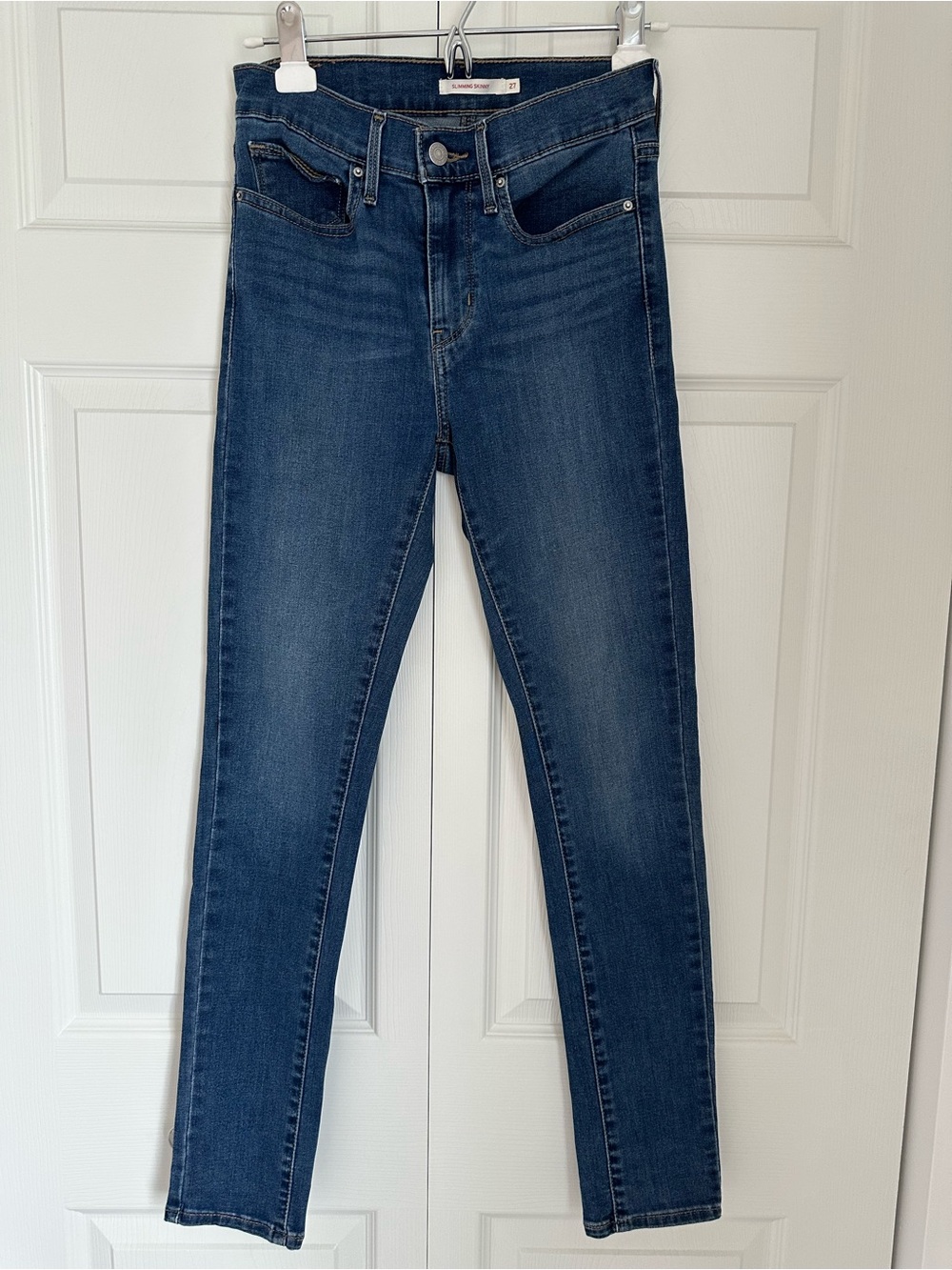 Levi's Slimming Skinny Jeans Size 27 Dark Wash High Rise